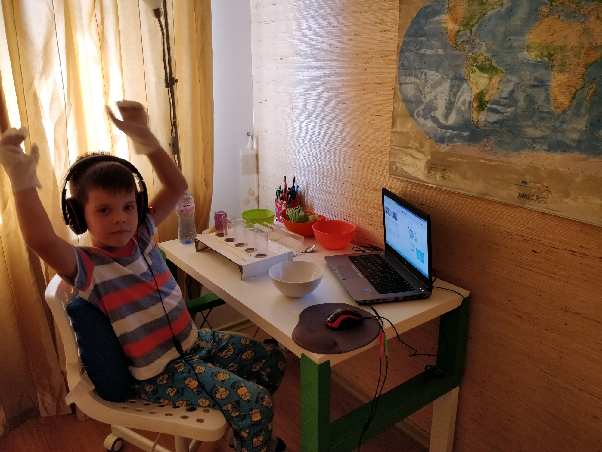 В процессе урока по химии